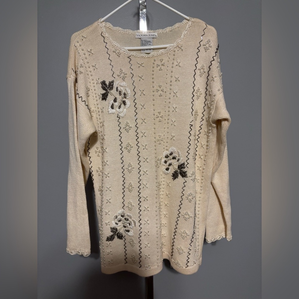 Victoria Jones Women's‎ Long Sleeve Tunic Sweater Ivory with Beads Embroidered S